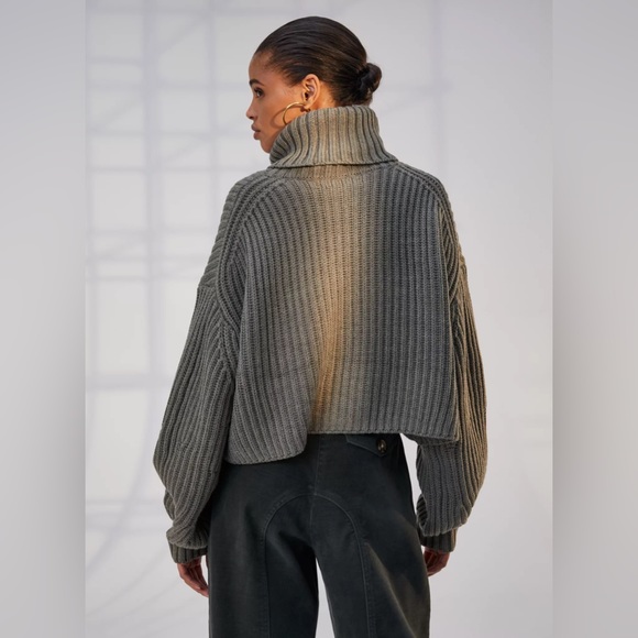 Aritzia 1-01 Babaton Guell Sweater - Size L NWT - Picture 3 of 7